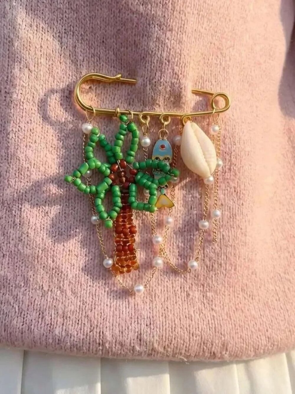 Gold Palm Tree & Shell Beaded Brooch R713 - Picture 2 of 3